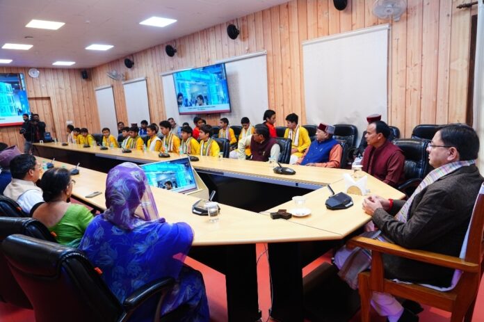 मन की बात कार्यक्रम जन-जन को प्रेरित करने वाला माध्यम- धामी