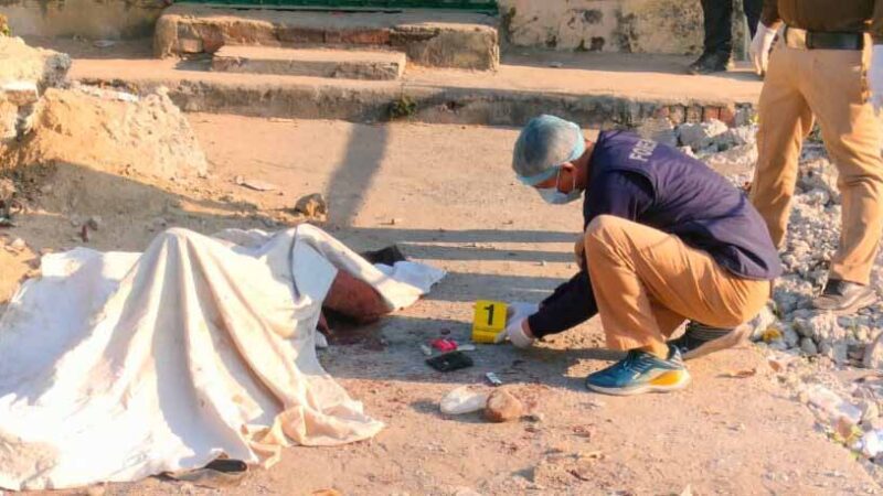 सनसनी: युवक व युवकी की पत्थर से कुचलकर निर्मन हत्या, गल्ला मंडी में दिया गया डबल मर्डर को अंजाम