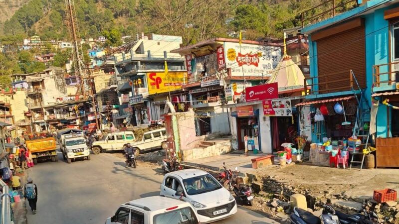 ऑल वेदर रोडः   मानकों की अनदेखी से लाखों-करोड़ों का मुआवजा बांटने के बाद भी कब्जा बरकरार