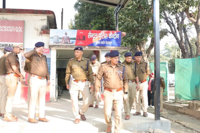 देहरादून जनपद की पहली परेड में कडे तेवरों में दिखे पुलिस कप्तान