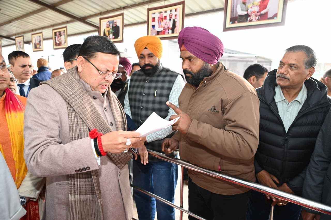 रूबरू: सीएम धामी ने खटीमा में सुनी जनसमस्याएं, जनप्रतिनिधियों से की मुलाकात