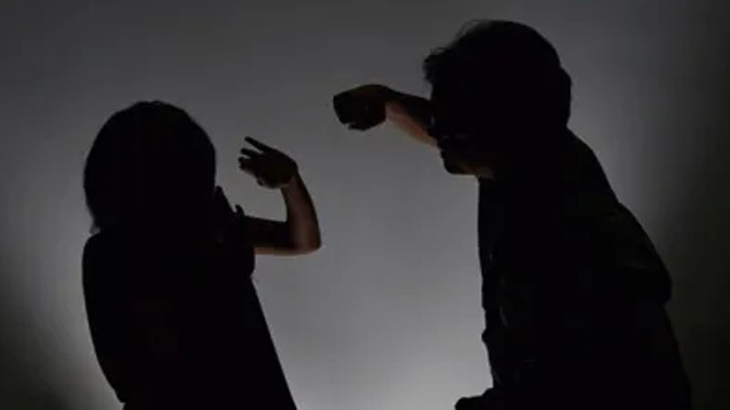 पत्नी को पीट सकेंगे पति, यहां लागू हो गया नया कानून, बच्चों की भी पिटाई कर सकेंगे पिता