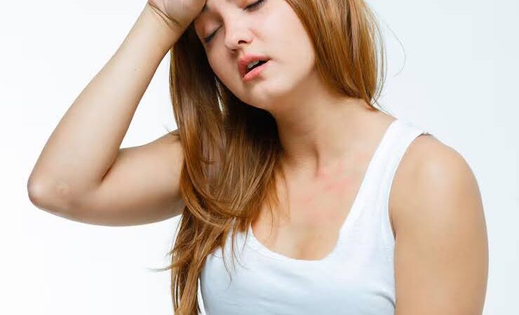 हैल्थ टिप्स: ज्यादा पसीना आता है? इन 5 तरीकों से पसीना हो सकता है कम