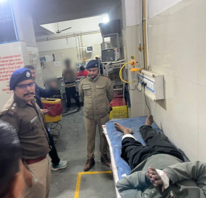 पुलिस पर हमला करने बाद फरार आरोपी मुठभेड़ में गोली लगने के बाद गिरफ्तार