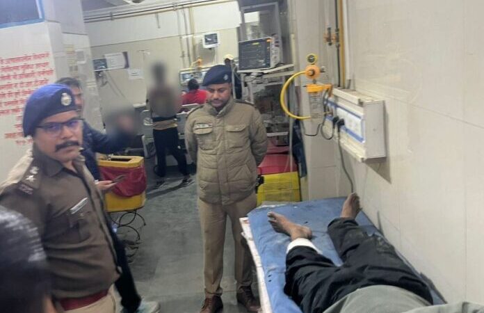 पुलिस पर हमला कर फरार आरोपी मुठभेड़ में गोली लगने के बाद गिरफ्तार