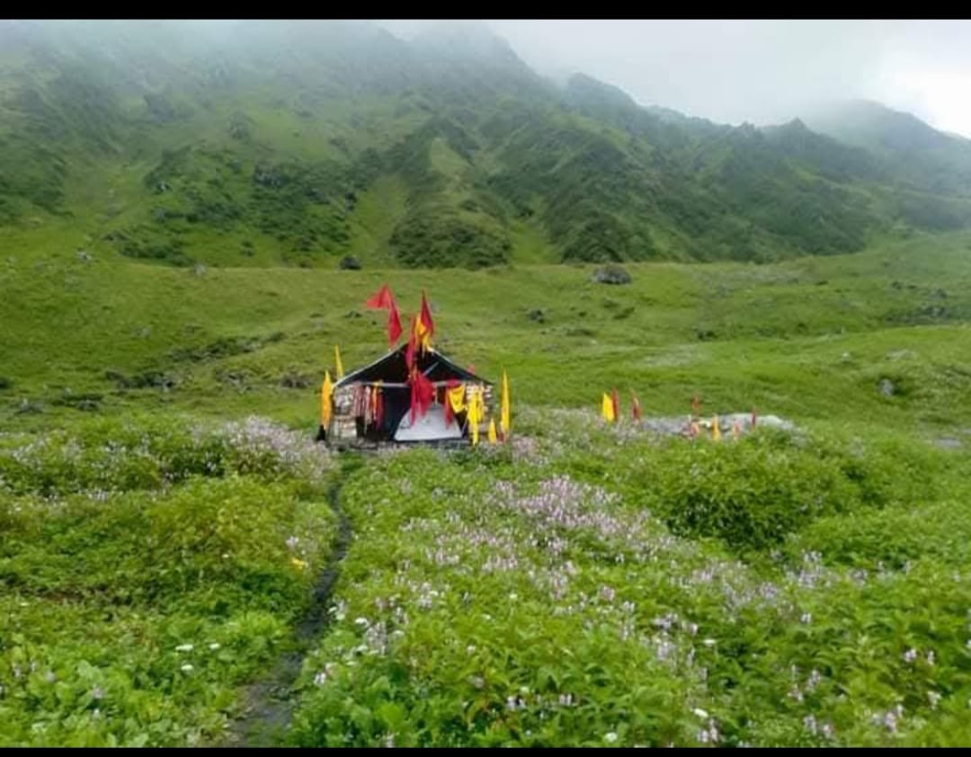 चौखम्बा की गोद में बसे मनणामाई तीर्थ की अलौकिक महिमा