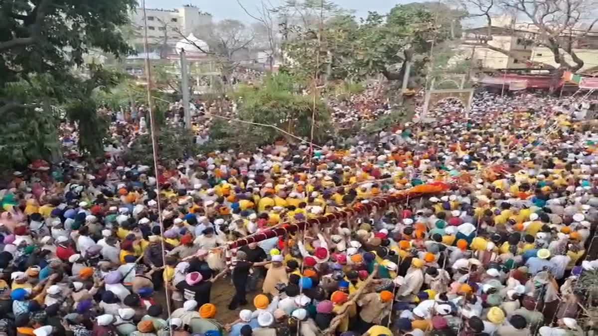 आस्था: दून में ऐतिहासिक झंडा मेले का आग़ाज़, आयोजन में उमड़ा भक्तों का सैलाब