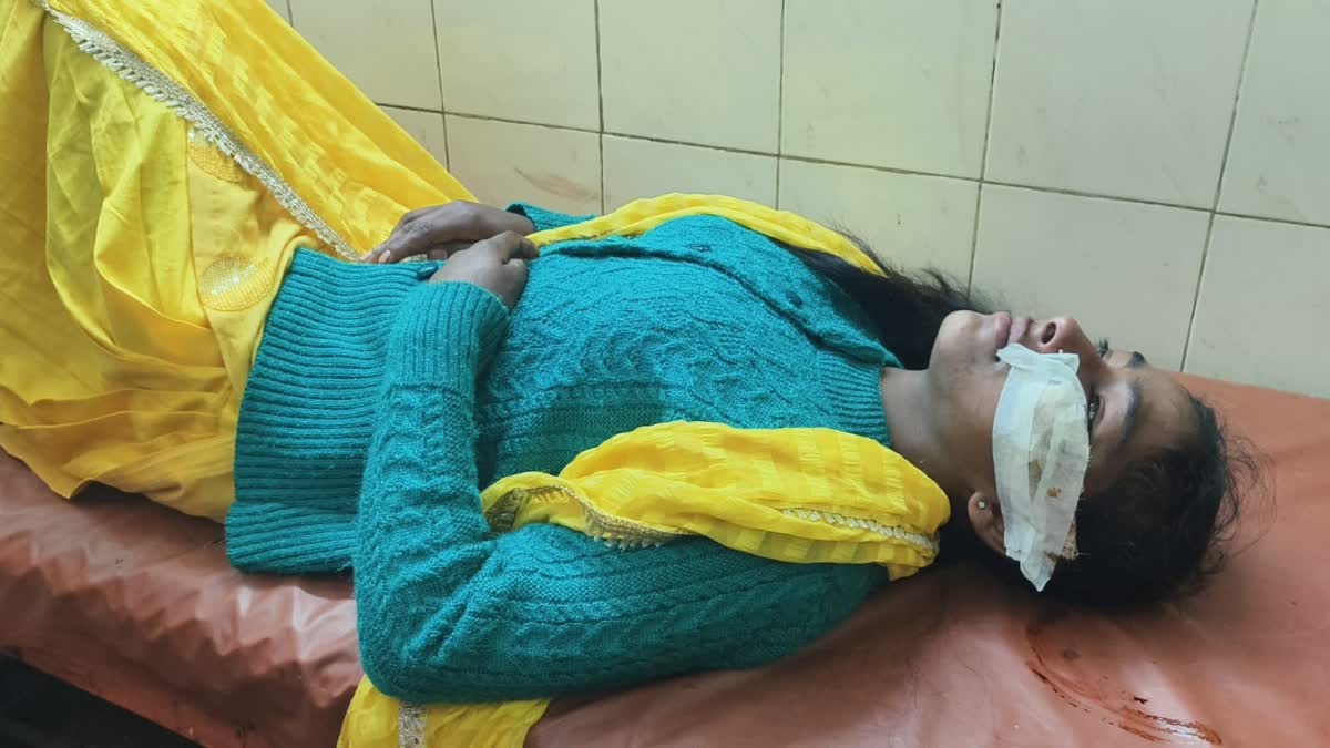 दहशत: गुलदार के हमले में मूकबधिर युवती घायल ,अस्पताल में उपजार जारी