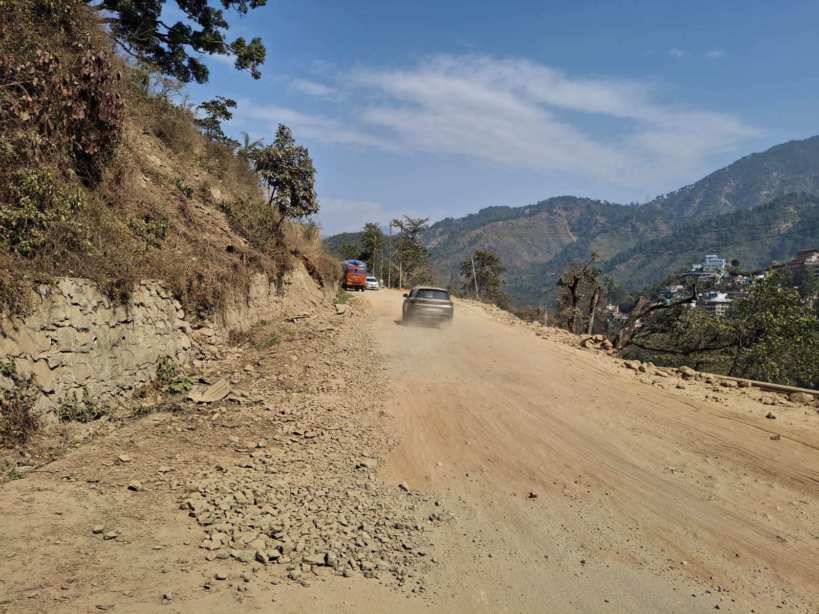 हालात: यात्रा से पहले ही दुर्दशा का शिकार हो रहा है जवाड़ी बायपास,600 मीटर सड़क अब भी खस्ताहाल