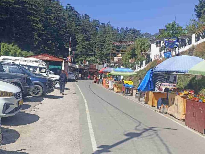 दुश्वारियां : जागेश्वर धाम में बढ़ता अतिक्रमण बना परेशानी, जाम और अव्यवस्था से श्रद्धालु परेशान