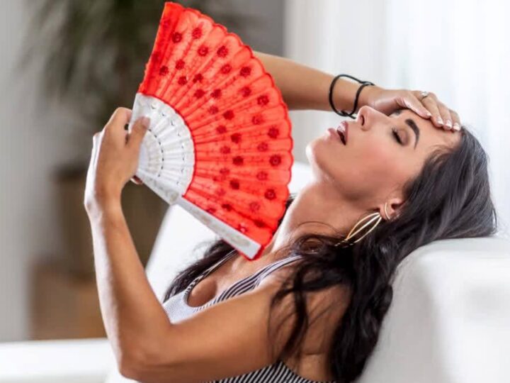 हैल्थ टिप्स: क्या आपको भी आता है बहुत ज्यादा पसीना ? अगर हां, तो यह किसी अंदरूनी समस्या का हो सकता है संकेत