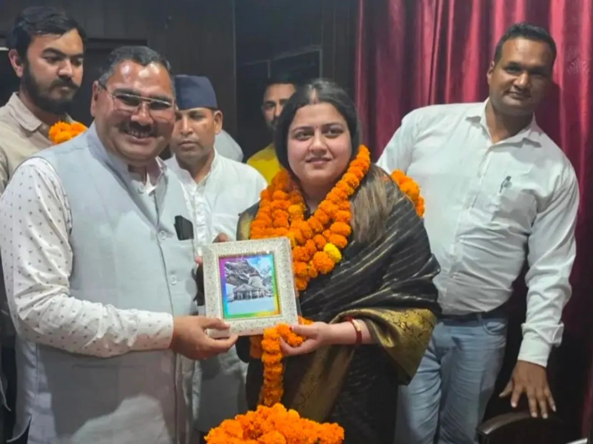 कमान: चमोली की योगिता रावत बनीं ग्राम प्रधान संगठन की प्रदेश अध्यक्ष, गांव में खुशी का माहौल