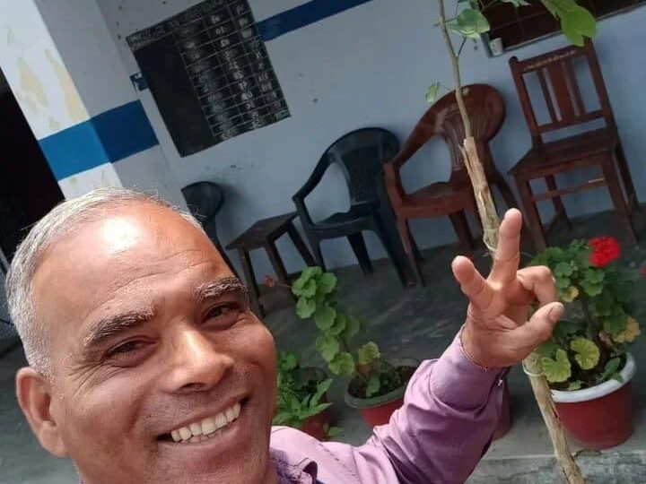 मिसाल: गर्मी की छुट्टियों में मुफ़्त पढ़ाकर संवारा बच्चों का भविष्य, अब मिलेगा शैलेश मटियानी राज्य पुरस्कार