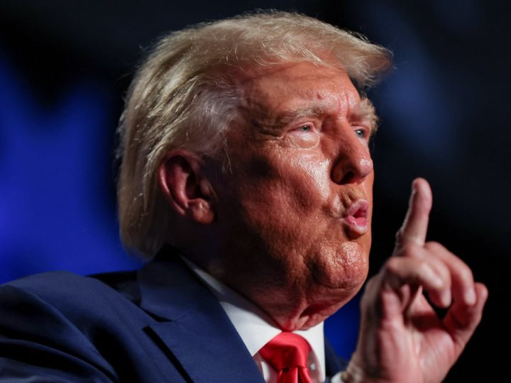 अमेरिका-ईरान तनाव: डोनाल्ड ट्रंप ने युद्धविराम बढ़ाया, लेकिन नाकेबंदी रहेगी जारी