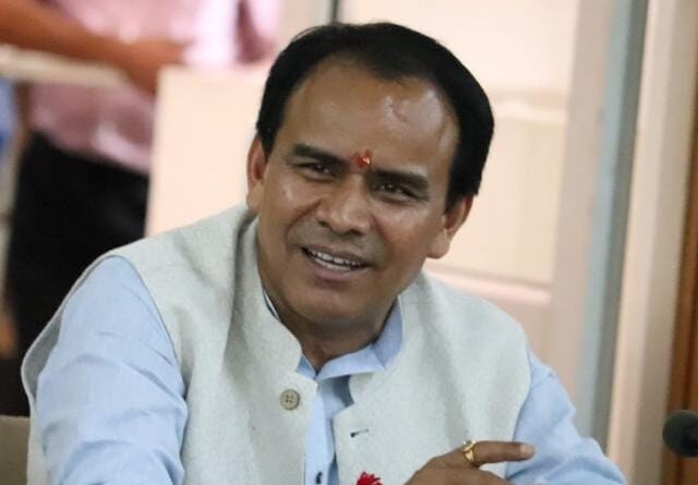 एक्शन: शिक्षा मंत्री डॉ धन सिंह रावत ने दी मंजूरी; रिश्वत प्रकरण में डोईवाला के प्रभारी बीईओ निलंबित 