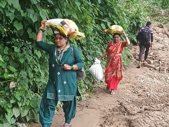 अनसुनी: बदहाल भिताड़ा-चाई मार्ग पर जान जोखिम में डाल रहे राहगीर, अब मंत्री को भेजा ज्ञापन 