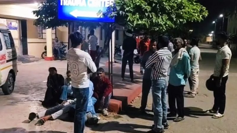 दुखद: सड़क हादसे में दो युवकों की मौके पर ही दर्दनाक मौत, शादी समारोह से वापस लौट रहे थे घर 