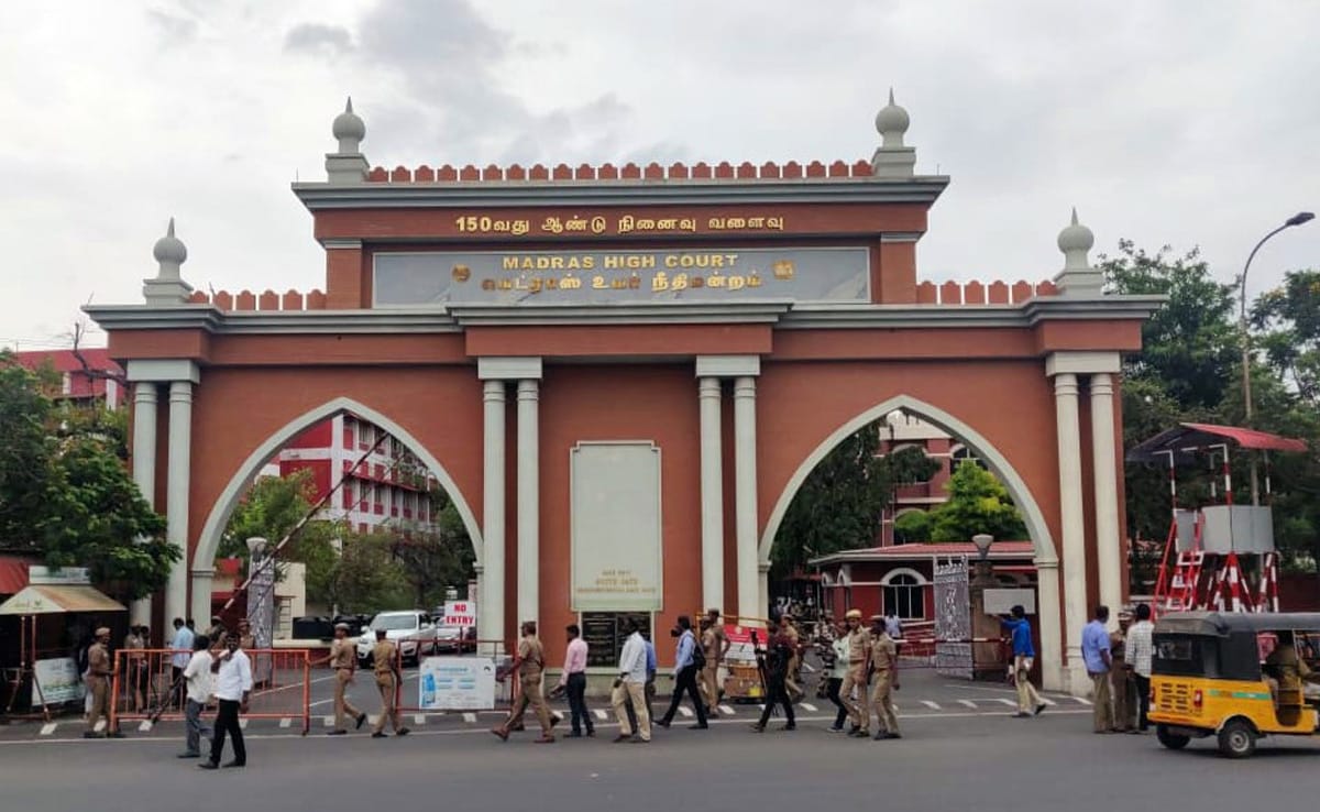 मुद्दा: पुलिसकर्मियों को सजा-ए-मौत सुनाया जाना आज के दौर की असाधारण घटना