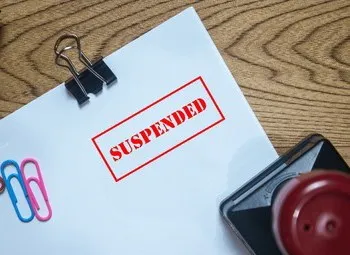 बड़ी कार्रवाई: अस्पताल में करोड़ों की सी टी स्कैन मशीन हुई खराब, लापरवाही पर प्रमुख अधीक्षक निलंबित  