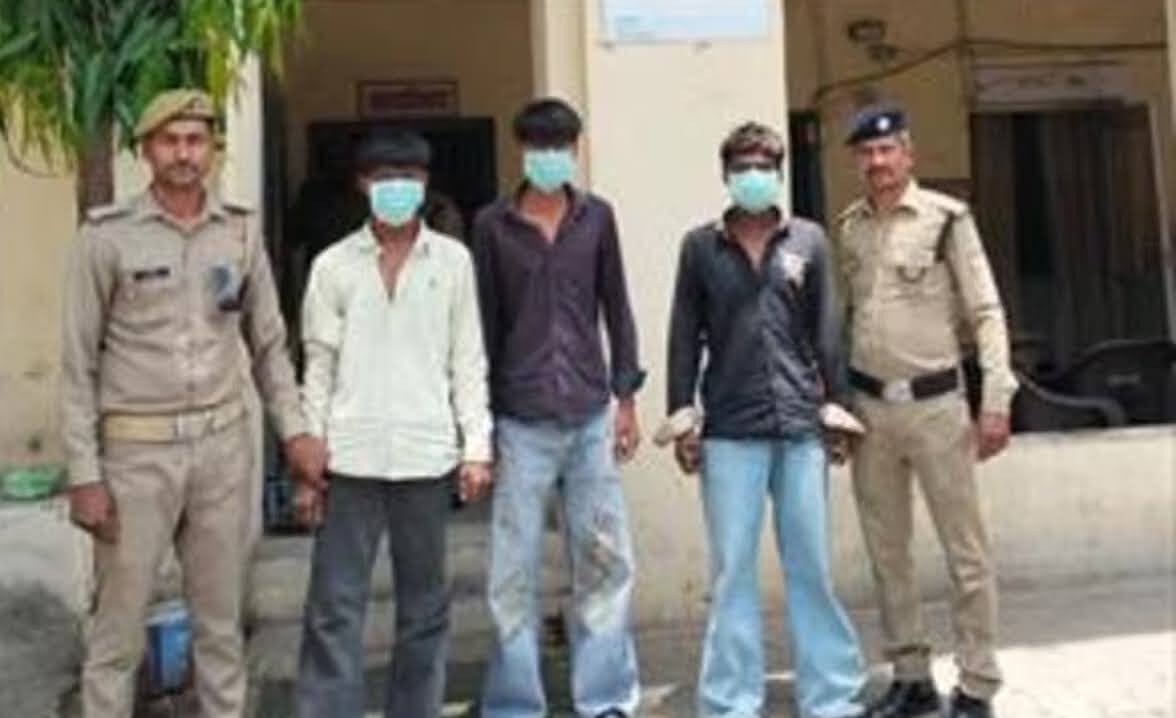 एक्शन : गुंडागर्दी कर लोगों में दहशत फैलाने वाले पिल्ला गैंग के चार और आरोपी गिरफ्तार  