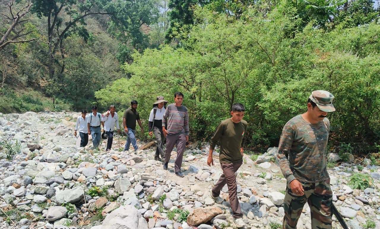 सतर्कता: मोहान क्षेत्र में बाघ रेस्क्यू के बाद वन विभाग अलर्ट, तीन टीमें कर रहीं निगरानी
