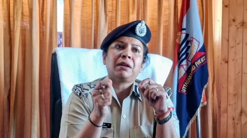 नैनीताल में ट्रैफिक कंट्रोल के लिए AI टेक्नोलॉजी, रियल टाइम में मिलेगी जाम की जानकारी — आईजी रिद्धिम अग्रवाल