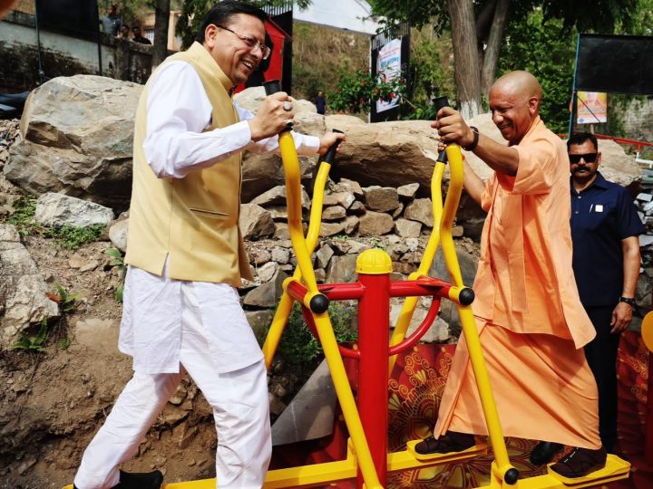 बड़ी ख़बर: गढ़वाल में दो राज्यों के मुख्यमंत्रियों का हुआ संगम, विकास कार्यों का किया लोकार्पण