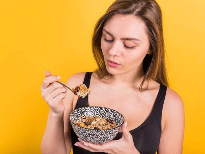 खान-पान: खाने को धीरे-धीरे क्यों खाना चाहिए? जानिए इसका महत्व
