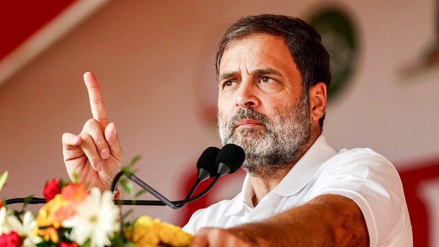 सीबीएसई: राहुल गांधी ने लगाए ओएसएम के लिए कॉन्ट्रैक्ट देने की प्रक्रिया में गड़बड़ियों के आरोप