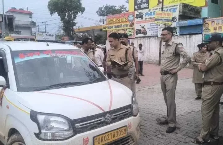 लालकुआं: टैक्सी स्टैंड में गाड़ी के अंदर मिला चालक का शव, इलाके में मची सनसनी