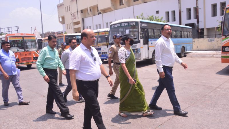 कुंभ-2027: हरिद्वार बस अड्डे का होगा कायाकल्प; मेलाधिकारी ने बस स्टेशन एवं आसपास के क्षेत्रों का किया निरीक्षण