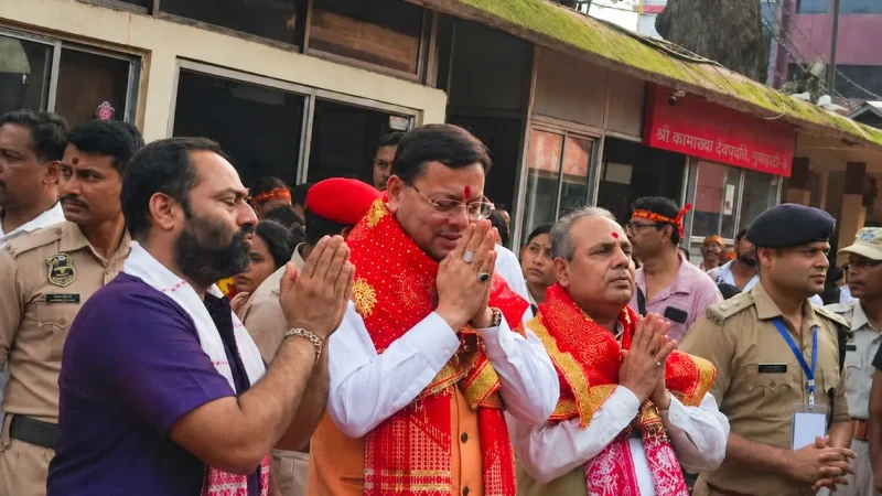 कामाख्या देवी मंदिर पहुंचे मुख्यमंत्री धामी, प्रदेश की सुख-समृद्धि की कामना