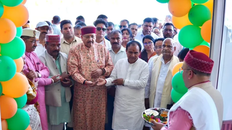 कैबिनेट मंत्री महाराज और धन सिंह ने संयुक्त रूप से किया भाजपा के नव निर्मित जिला कार्यालय भवन का उद्घाटन