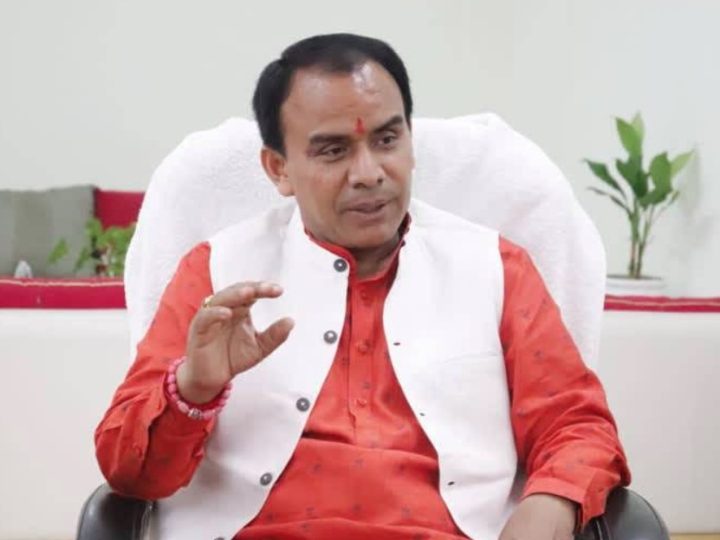 पहल: उत्तराखंड में शिक्षकों को मिलेगी अब ऑनलाइन छुट्टी; शिक्षा मंत्री  डॉ.धन सिंह रावत का ऐलान 