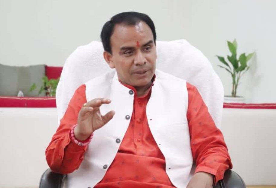 पहल: उत्तराखंड में शिक्षकों को मिलेगी अब ऑनलाइन छुट्टी; शिक्षा मंत्री  डॉ.धन सिंह रावत का ऐलान 