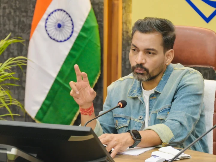 मानसून से पहले सभी प्राथमिकता वाले कार्य 7 जून तक पूर्ण करें- डीएम