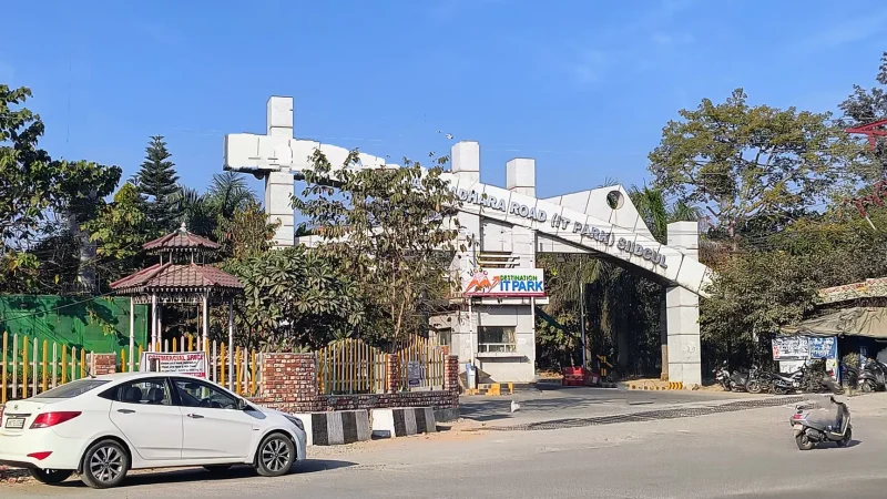 IT Park Dehradun में बड़ा फ्रॉड! 2.5 करोड़ के शेयर लेकर गायब हुआ सोर्स कोड