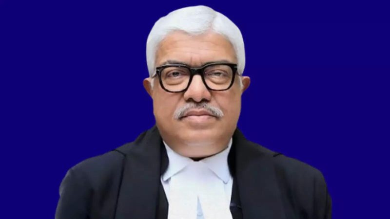 मुद्दा: अपेक्षित कार्य की बजाय किसी राजनीतिक परियोजना से संचालित हो रही हैं संवैधानिक संस्थाएं ?