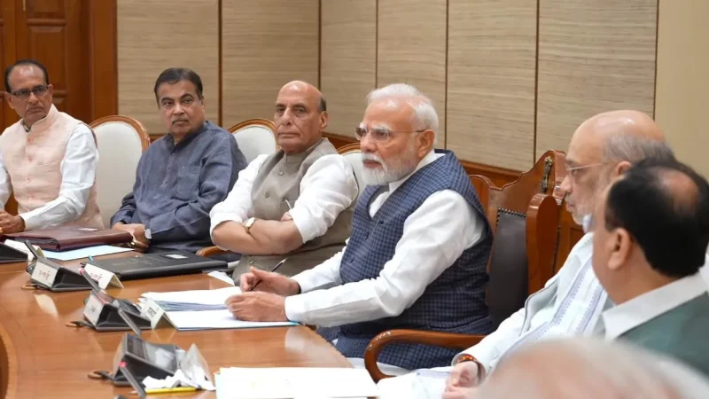 विदेश से लौटते ही एक्शन में PM Modi!, आज शाम दिल्ली में हाई लेवल मिटिंग, ले सकते है बड़ा फैसला