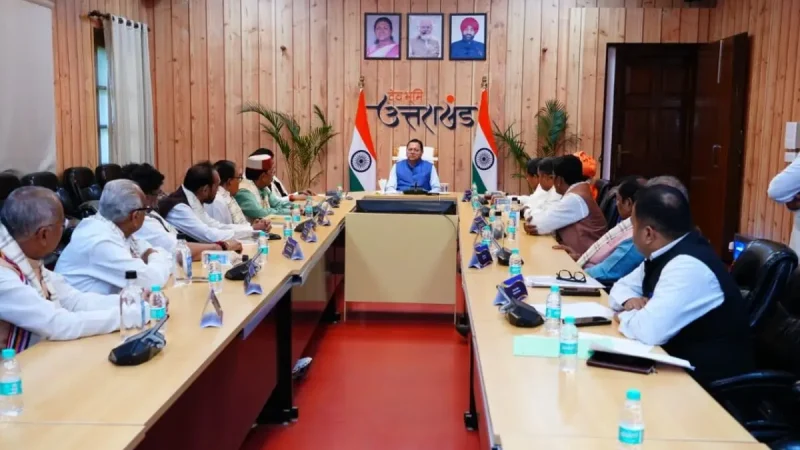 देहरादून: सीएम धामी से मिली ओबीसी संसदीय समिति, कल्याण योजनाओं पर हुई चर्चा