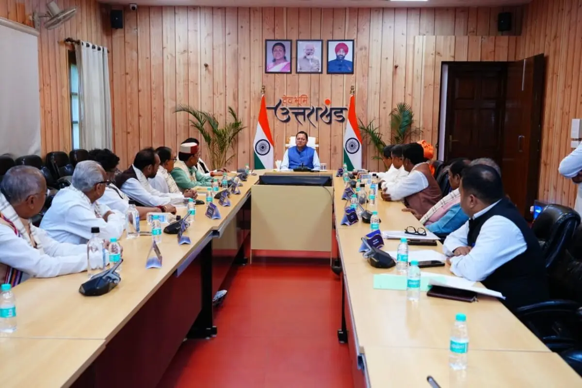 देहरादून: सीएम धामी से मिली ओबीसी संसदीय समिति, कल्याण योजनाओं पर हुई चर्चा