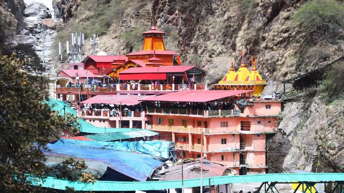 यमुनोत्री धाम में हार्टअटैक से बुजुर्ग श्रद्धालु की मौत, यात्रा के दौरान बिगड़ी तबीयत