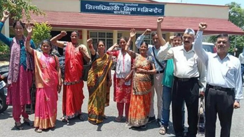 जन आक्रोश: सात बार जनता दरबार पहुंचे ग्रामीण, फिर भी नहीं मिल पाई सड़क  