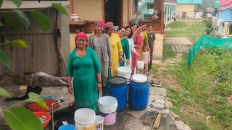 हालात: चकराता विधायक प्रीतम सिंह के बास्तील गांव में पानी को तरस रहे हैं 645 परिवार  