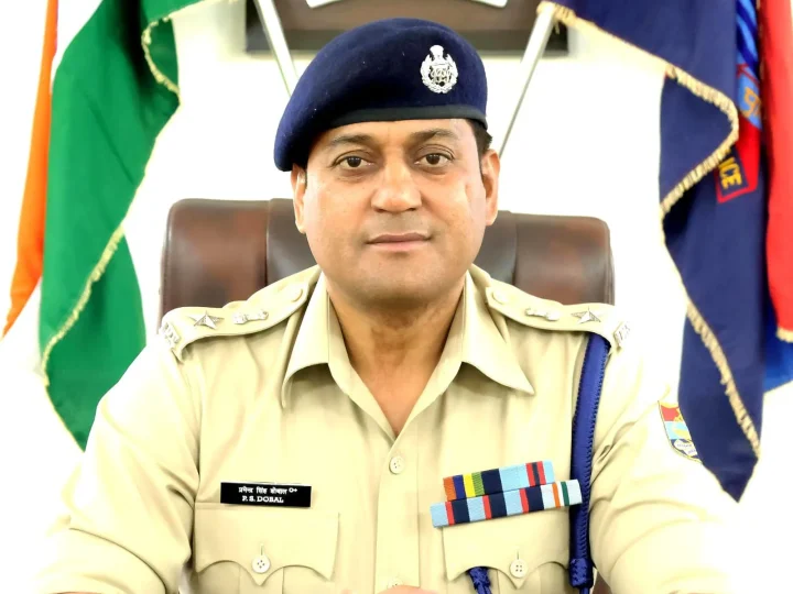 देहरादून पॉलिटेक्निक कॉलेज में मारपीट विवाद मामले में एसएसपी देहरादून की कार्रवाई, सब इंस्पेक्टर सस्पेंड