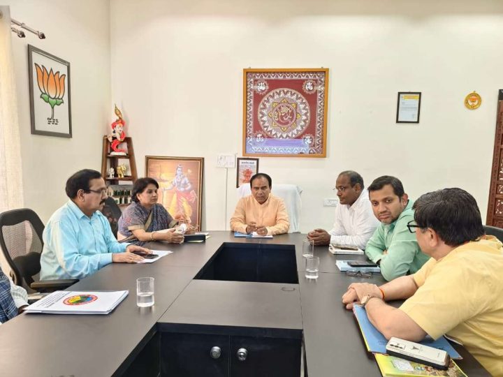 राज-काज: विश्वविद्यालयों में साइबर सुरक्षा के होंगे पुख्ता इंतजाम, विभागीय मंत्री डॉ. धन सिंह रावत  ने दिए निर्देश