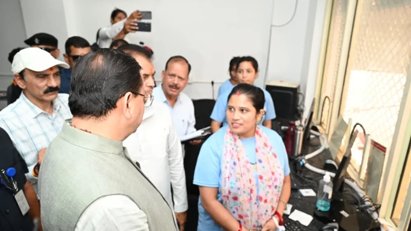 ग्राउंड जीरो पर सीएम धामी, चारधाम यात्रा पर हर पल निगरानी