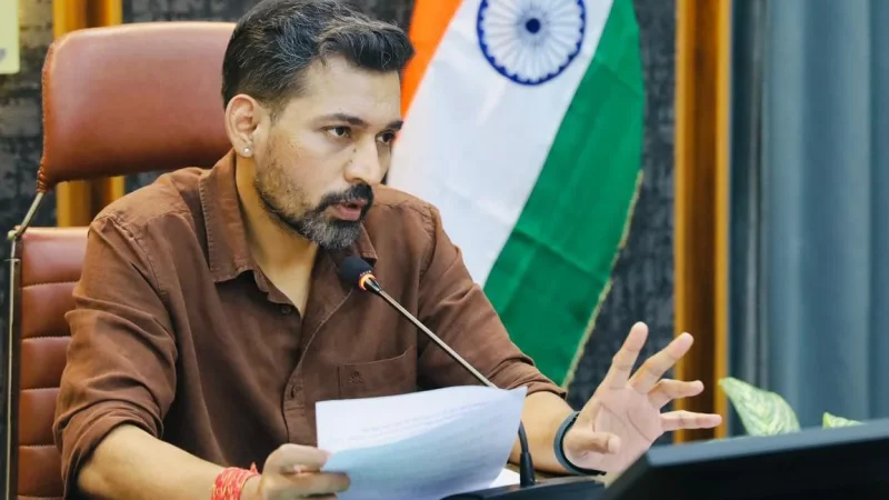 चारधाम यात्रा व्यवस्थाओं को लेकर डीएमबआशीष चौहान के सख्त निर्देश – किसी स्तर पर न हो लापरवाही