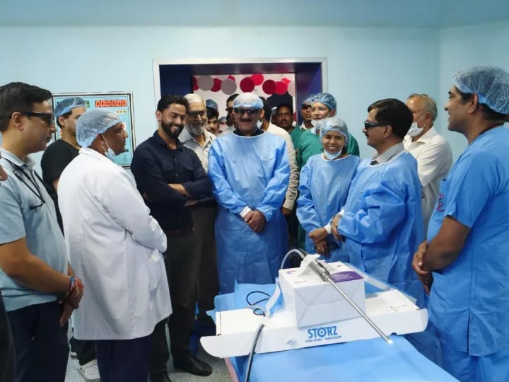 स्वास्थ्य मंत्री सुबोध उनियाल ने दून मेडिकल कॉलेज में अत्याधुनिक चिकित्सा उपकरणों एवं नई सर्जिकल सुविधा का किया लोकार्पण
