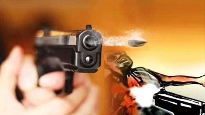 ब्रेकिंग न्यूज: वकील की घर में घुसकर गोली मारकर हत्या, घटना से इलाके में दहशत